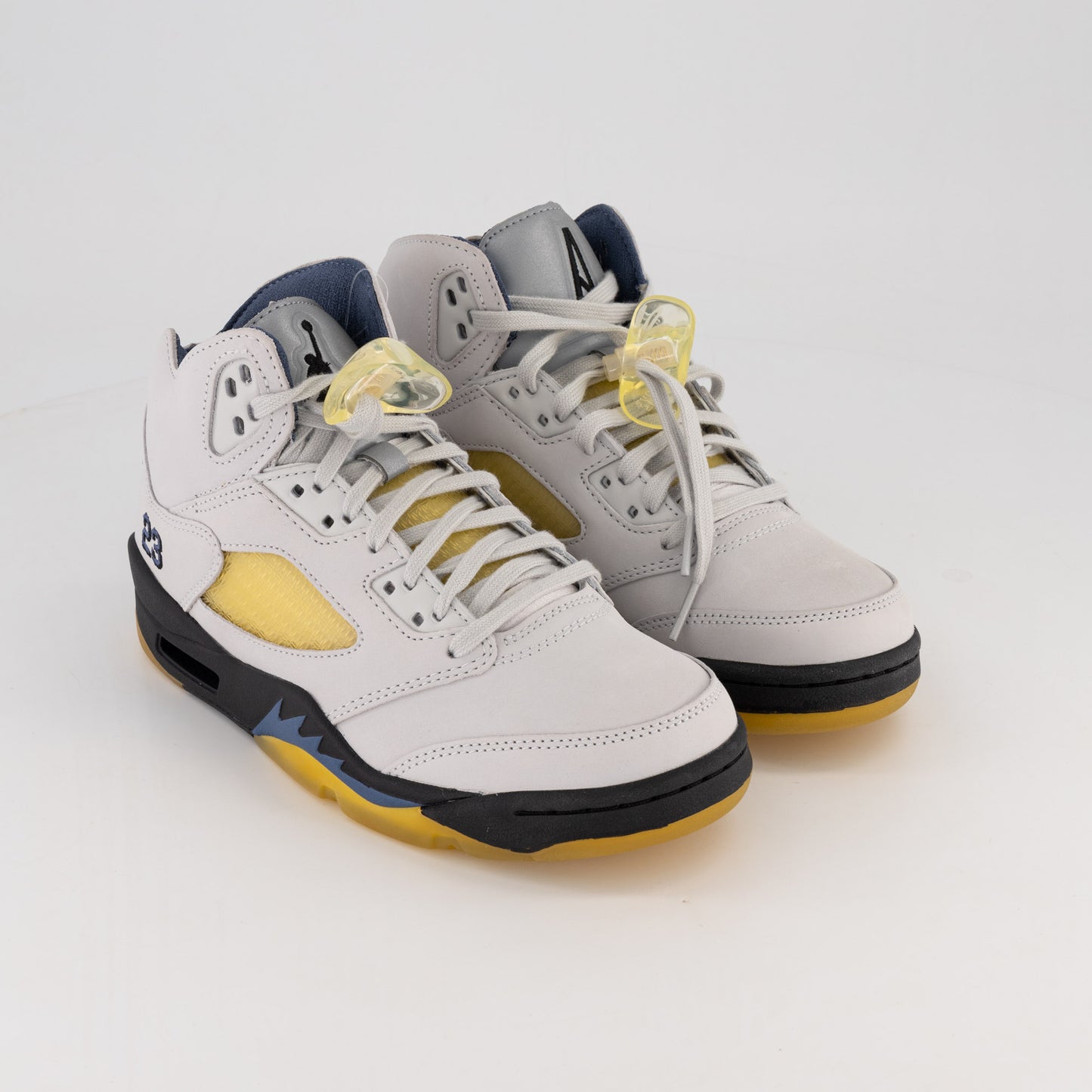A Ma Maniére x Air Jordan 5 "Dawn" (DS)
