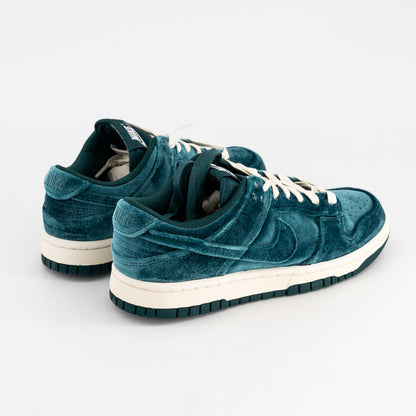 Nike Dunk Low Velvet Teal