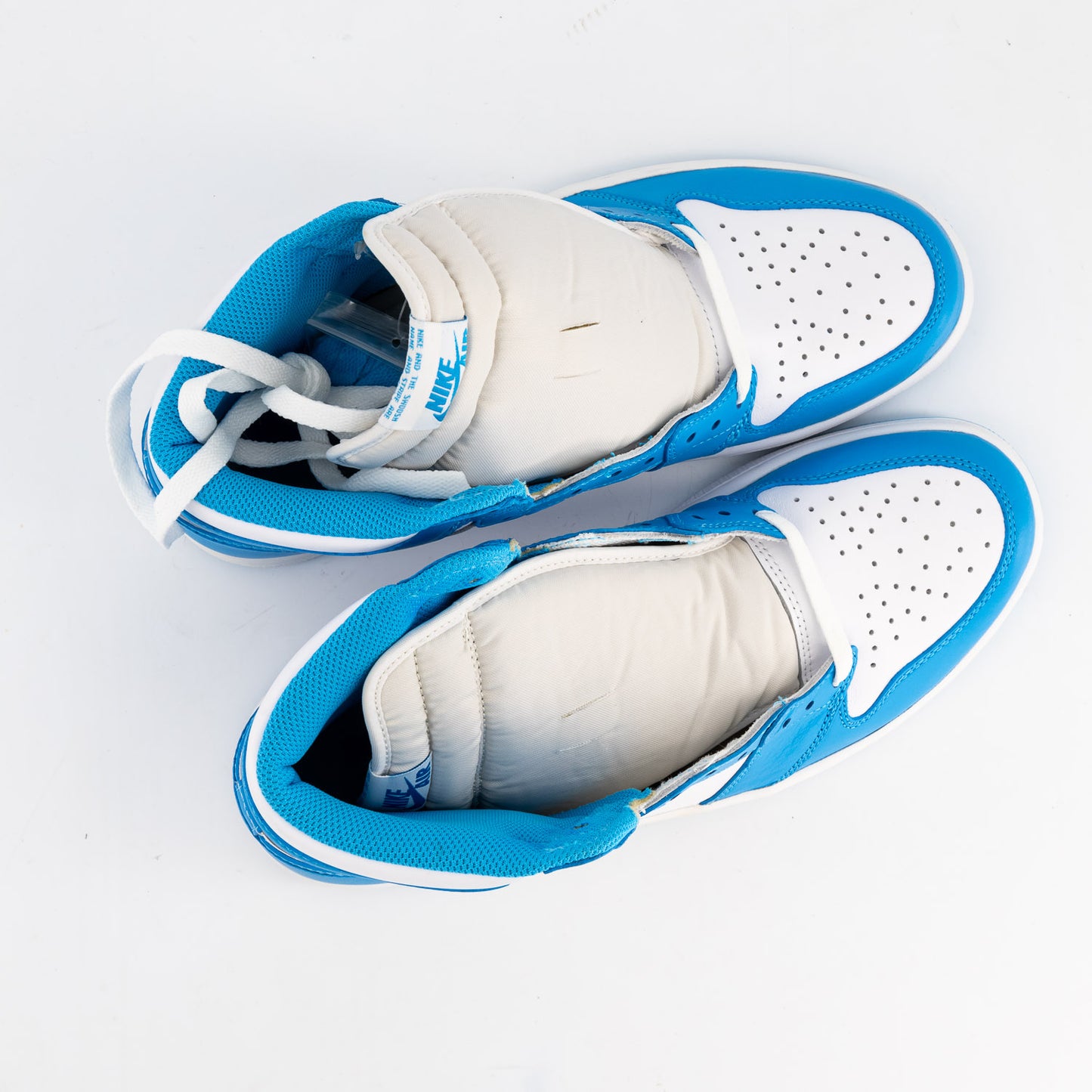 Nike Air Jordan 1 High "UNC" (Blue)